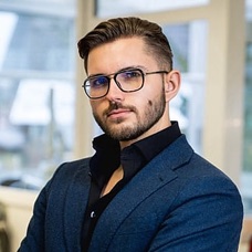 Porträt von Lukas Kintzel